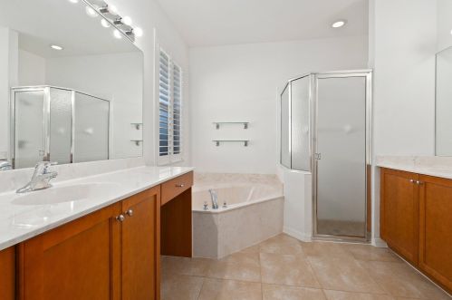 10084 Stonegate Dr, Fort Pierce FL 34987-2423 exterior