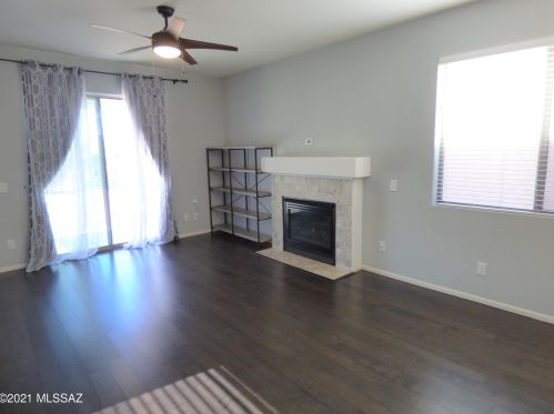 10221 Calle Estrella Polar, Tucson AZ  85747-5189 exterior