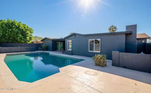 3824 Carol Ave, Phoenix AZ 85021-2091 exterior