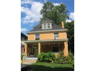 202 Lexington Ave, Pittsburgh, PA 15215-3221