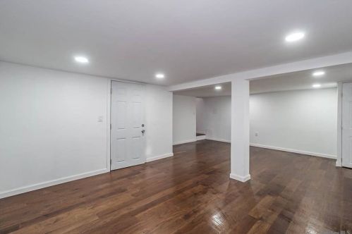 15 17 St, Huntington Station NY 11746-2913 exterior