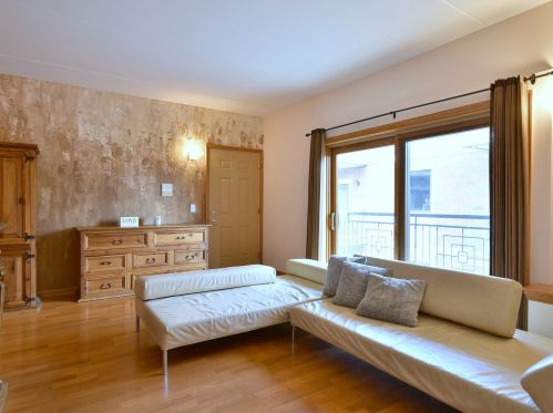 7516 Diversey Ave, Chicago IL  60707-1467 exterior