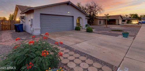 1508 Iowa St, Chandler, AZ 85225-7043