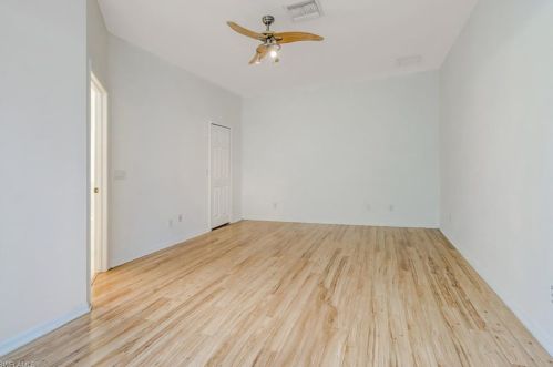 3795 54 Ave, Naples FL 34120-3218 exterior