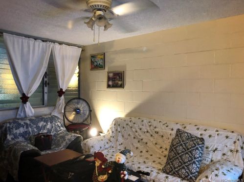 1519 Kaumualii St, Honolulu, HI 96817-4817