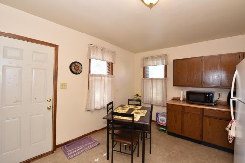 1043 31, Milwaukee WI 53215-2133 exterior