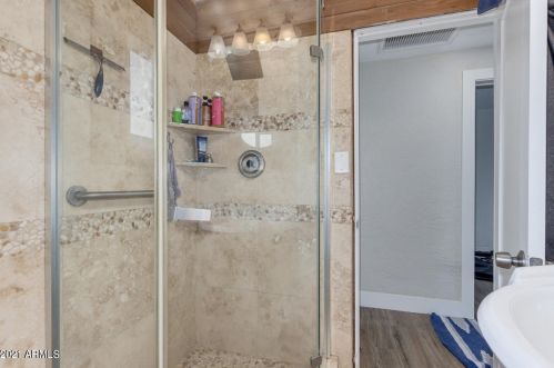 9440 9 Ave, Phoenix AZ 85021-3102 exterior