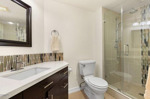 1840 Ivanhoe Ave, Oxnard CA  93030-8732 exterior