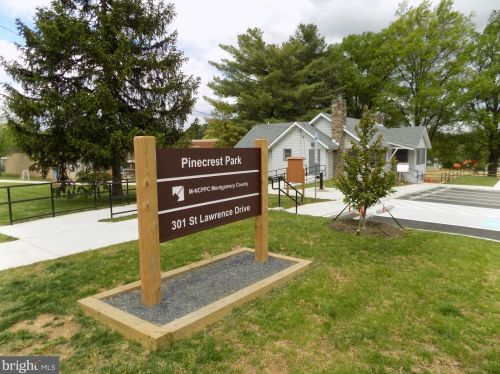 10 Eastmoor Dr, Silver Spring MD  20901-1935 exterior