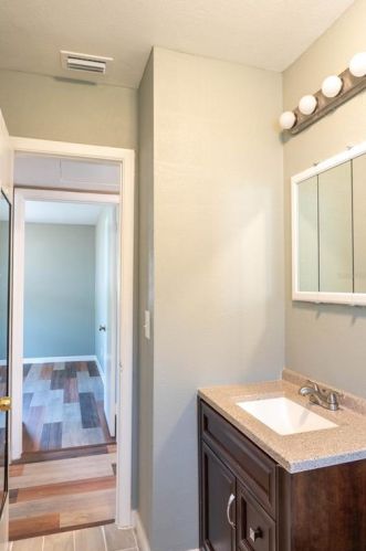 5602 Gateway Dr, Tampa FL  33615-4123 exterior