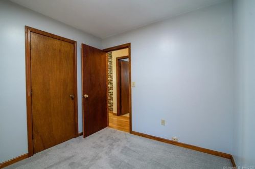 122 Pleasant Vw Dr, Killingly CT 06241-1214 exterior