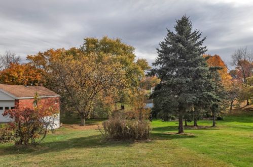 1255 Chestnut St, Monaca PA 15061-1042 exterior