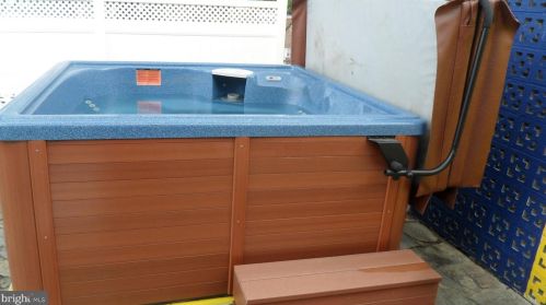 829 Decatur St, Washington DC  20017-3918 exterior