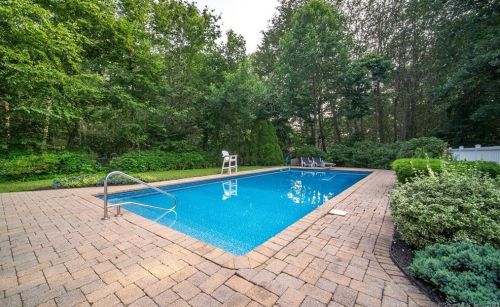 57 Stonehill Dr, Deep River CT 06419-1144 exterior