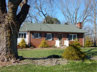 1840 Poplar Springs Rd, Elkin NC  28621-8430 exterior