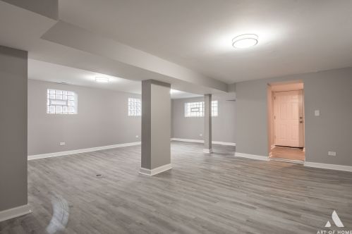 6917 Maplewood Ave, Chicago IL 60622-2857 exterior