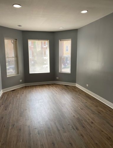 851 Hamlin Ave, Chicago IL 60805-1416 exterior