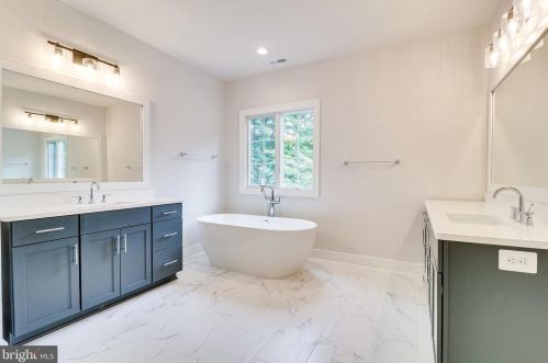 6208 Kellogg Dr, Mc Lean VA  22101-3121 exterior