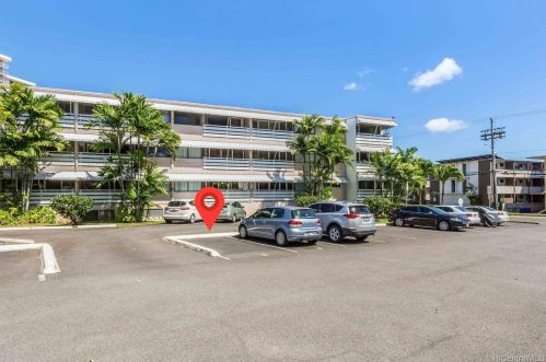 1330 Wilder Ave, Honolulu HI  96822-4293 exterior