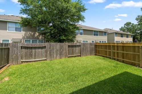 17619 Kennesaw Mtn Ln, Humble TX 77346-3720 exterior