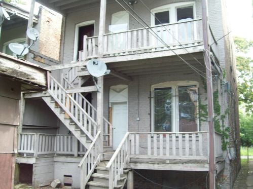 5628 Green St, Chicago, IL 60621-2226