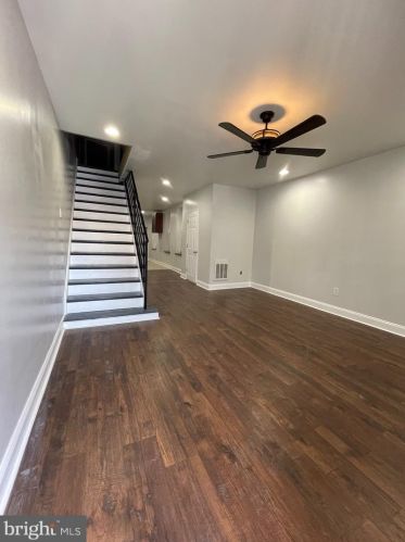 4037 8th St, Philadelphia PA 19140-2233 exterior