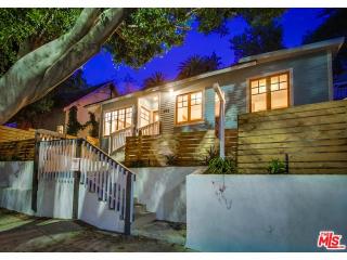 994 Hoover St, Los Angeles CA  90044-4637 exterior