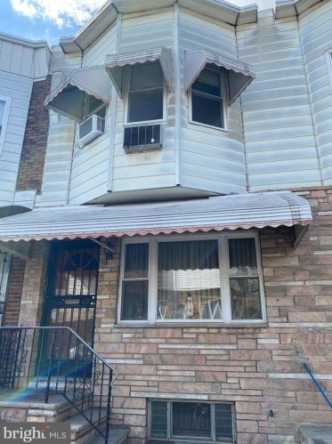 2616 11th St, Philadelphia, PA 19133-1401