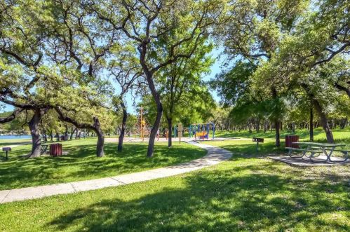 116 Carefree Cir, Austin TX exterior