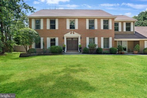 1 Madison Ct, Southampton NJ  08088-9046 exterior