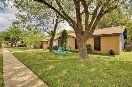 6511 Boleynwood Dr, Austin TX  78745-4833 exterior
