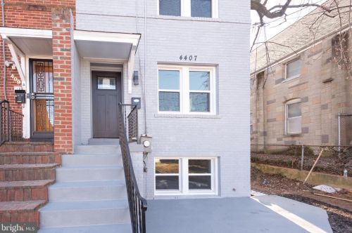 4407 Foote St, Washington DC 20019-4728 exterior