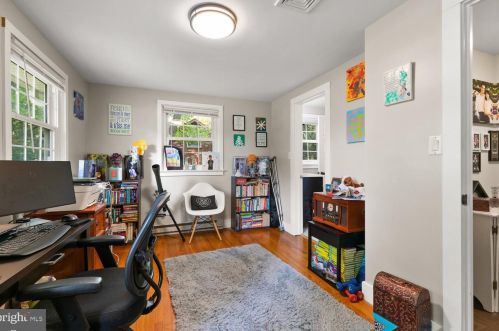 1826 Northbrook Dr, Lancaster PA 17601-5026 exterior