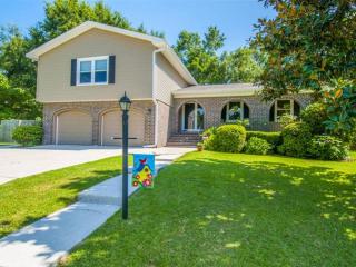 1833 Greenmore Dr, Charleston SC  29407-3530 exterior