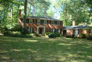 1680 Queen Annes Gate, Cleveland OH  44145-2641 exterior