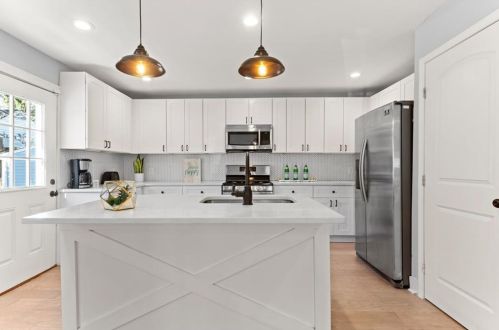 1061 Ashby Grv, Atlanta GA  30314-3146 exterior