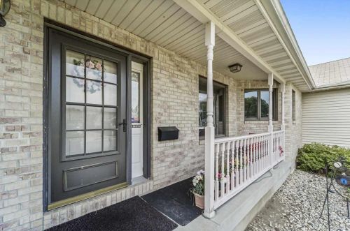 1806 Tarragon Dr, Madison, WI 53716-2300