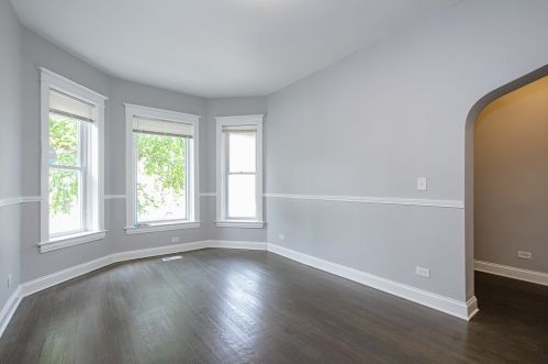 1647 Central Park Ave, Chicago, IL 60647-4701