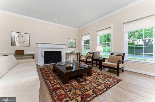 7726 Laurel Leaf Dr, Rockville MD 20854-1768 exterior