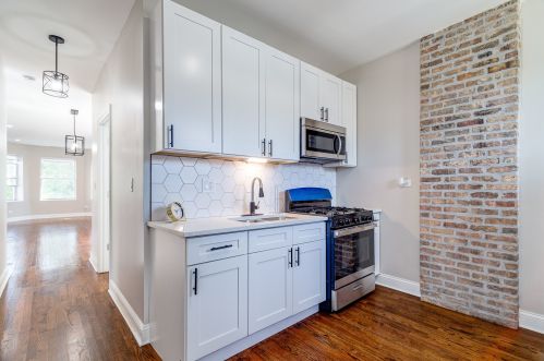 7616 Dante Ave, Chicago IL  60619-2720 exterior