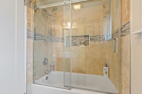 233 Anita Ave, Pittsburgh PA 15217-3120 exterior