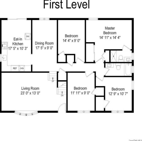 4 Cutchogue Ln, Commack NY  11725-4207 exterior