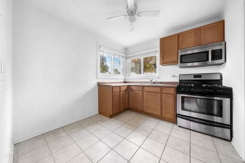 12610 Bishop St, Chicago, IL 60827-6024