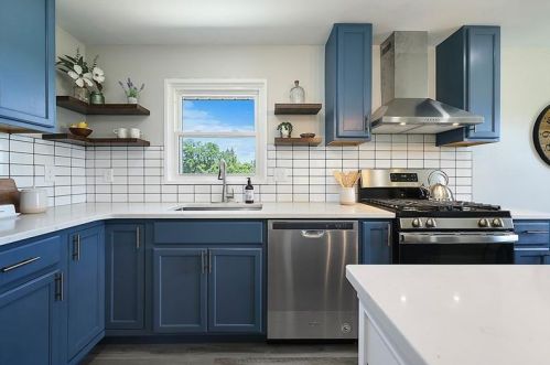 4985 Aspen St, Pittsburgh PA  15122-1250 exterior