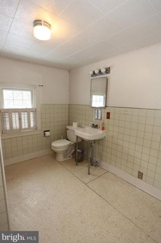 11208 Raystown Rd, Huntingdon PA 16652-7434 exterior