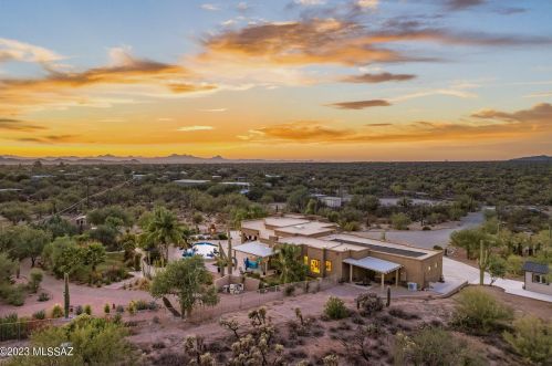 11160 Camino De La Tierra, Tucson AZ  85742-9722 exterior