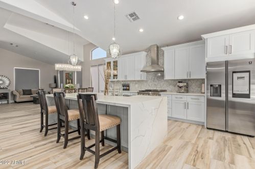 22640 47th Pl, Phoenix AZ  85050-6905 exterior