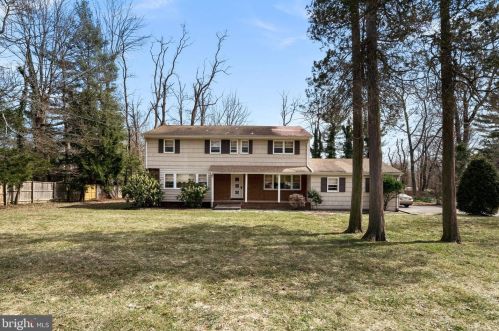 487 Prospect Ave, Princeton NJ 08540-4034 exterior