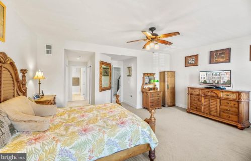 725 Custis Ave, Alexandria VA 22301-1422 exterior