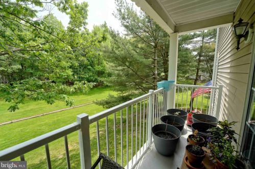 46 Lehavre Ct, Trenton NJ  08619-4723 exterior